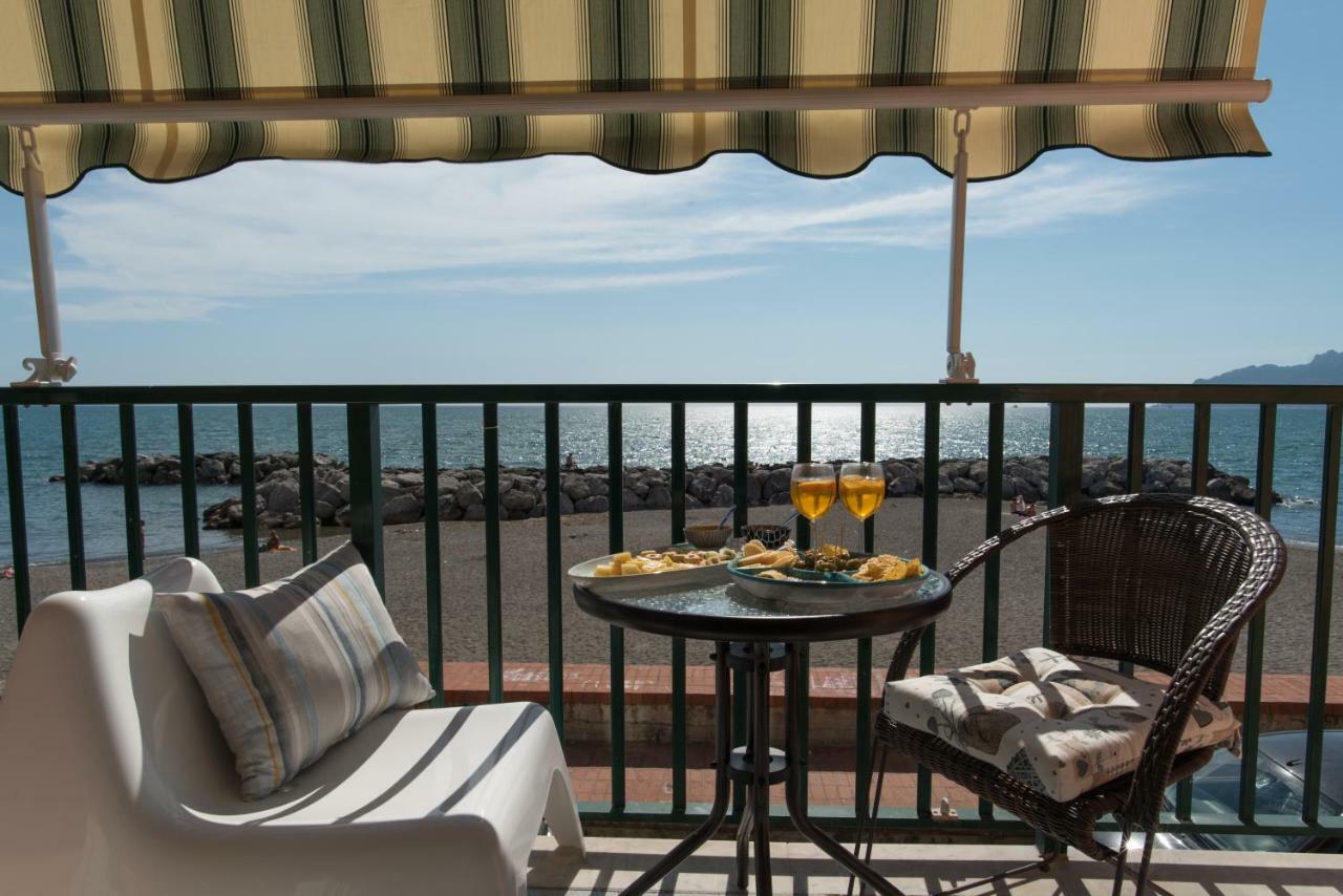 Dulce Mare Apartment Salerno Exterior photo